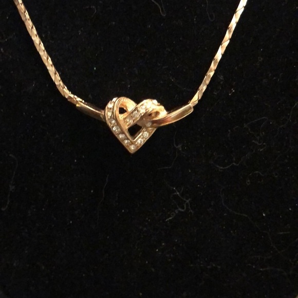 Christian Dior vintage gold tone crystal rhine stone heart knot necklace - Picture 4 of 9